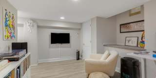 752 S 9TH Street Gallery 21
