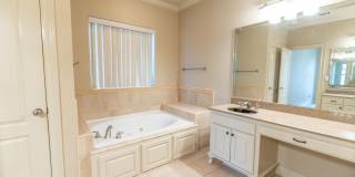 Freshly Updated 4-Bedroom Home in Norris Ferry Landing Gallery 10