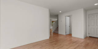 Stunning 3 bed, 2.5 bath home in desirable Bothell neighborhood Gallery 34