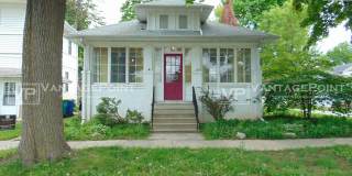 129 Oak Street Gallery 1
