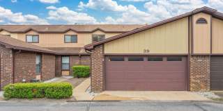 Enjoy resort-style amenities with this rental! Gallery 1