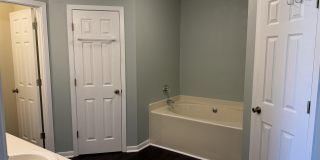 28712 Canal Road Gallery 8