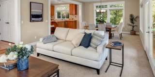 4Bd/2.5Ba Kirkland Home Gallery 8