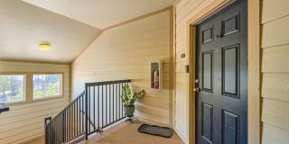 1 bed 1 bath w/ near DIA! $500 MOVE IN SPECIAL Gallery 11