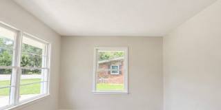 FOR RENT | Available August 1st Gallery 4