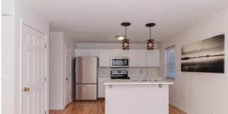 4 Bedroom Townhome for Rent in Normal! Gallery 8