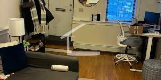 Charming 1 Bedroom-No Broker Fee Gallery 5