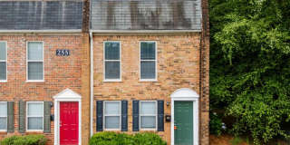 255 Winding River Drive Gallery 1