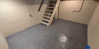 109 1/2 S 35th St Gallery 7