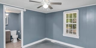 Charming 2 Bedroom Home, close to USC & located on a Large Lot! Gallery 17