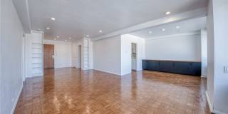 320 Fort Duquesne Blvd Gallery 10