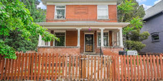 2 Bedroom 2 Bathroom in Popular Baker District! Gallery 1