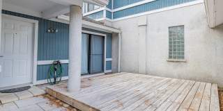 8118 BAYMEADOWS Circle Gallery 33