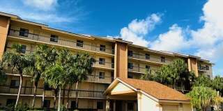 1201 Seafarer Circle Gallery 1