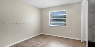 681 Thornridge Ave Gallery 15