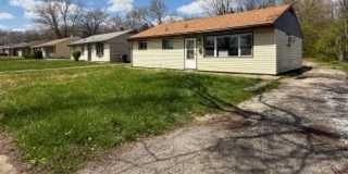 Property for rent in the quiet neighborhood of Highview Hills Gallery 3