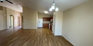 3 bed 2 bath home in Huning Ranch! Gallery 5