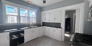 Large Single Family Five Bedroom Home! Large Single Family Five Bedroom Home! Gallery 11