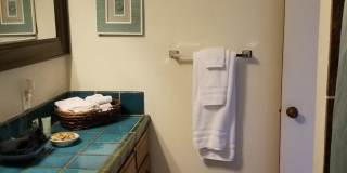 242 4th Ave Gallery 15