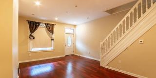 Charming 3-Bed/1.5-Bath Townhome in Point Breeze! Available Early October! Gallery 8