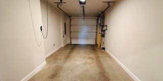 Modern 3 Bedroom, 2.5 Bath Townhouse Modern 3 Bedroom, 2.5 Bath Townhouse Gallery 6