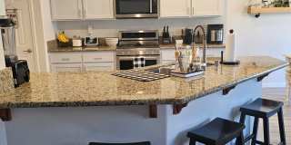 MUST SEE 4 Bedroom 2 bath Gallery 9
