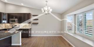 Stylish Townhouse 2bed / 2bath, 2 car garage and AC in Gated Community Near Powers Corridor Gallery 10