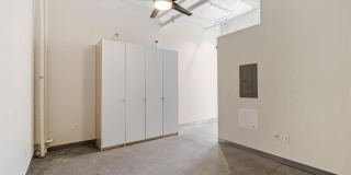 700 Washington Ave N Gallery 14