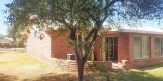 9609 W Cinnabar Avenue Gallery 3