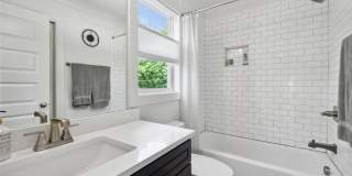 1237 Milton Terrace SE Gallery 27