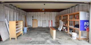 Beautiful 4 bedroom plus office home in Ballard Gallery 27