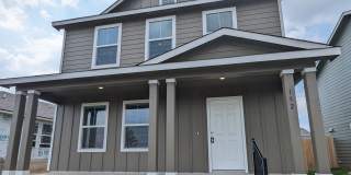 Welcome Home to This 4 Bed / 2.5 Bath Home in Kyle Gallery 1