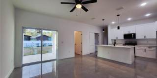 1620 WELLAND STREET SE Gallery 3