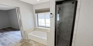 3-Bedroom Home in Blanco Woods with Community Pool + Prime Location Gallery 12