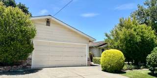 Lovely Saratoga Single-Level Home in Great Neighborhood! Gallery 1