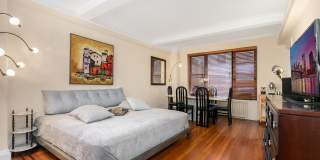 7 Park Avenue Gallery 2