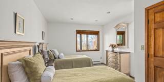 2055 Faraway Road Gallery 23