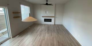 Beautiful House with basement apartment Gallery 9