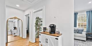 2215 Cambridge Avenue Gallery 11
