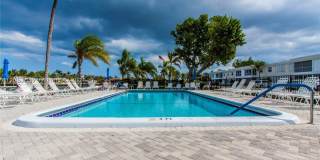 6339 Bay Club Dr Gallery 35