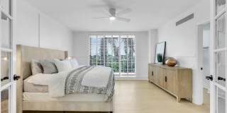 8720 Bay Colony Dr Gallery 19