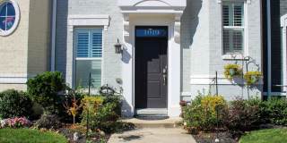 1019 HOLDEN Road Gallery 1