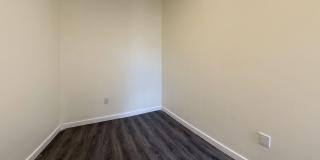 Charming 3 BR/1 BA Philly Row Home with Porch, Deck & Basement Gallery 18