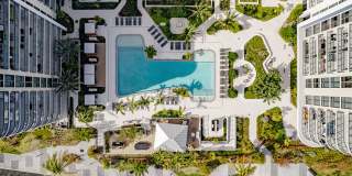 Avion Riverwalk Gallery 1