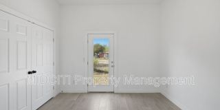 895 E Mather St Gallery 15