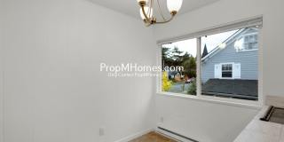 Updated 2BR in the Heart of Oregon City! Updated 2BR in the Heart of Oregon City! Gallery 8