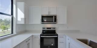 714 W 12th Street Gallery 4