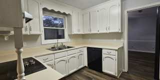 211 Plantation Road Gallery 68