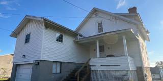 Downtown- 3 bedroom House- Available June 2nd, 2027! Gallery 1