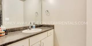 838 E 700 N Gallery 13